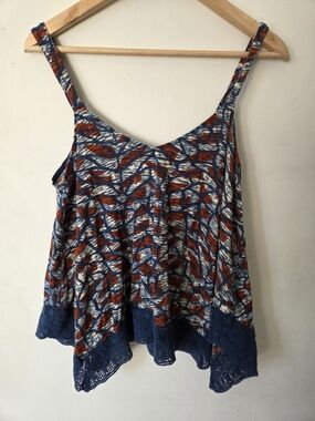 Lucky Brand Blue, Rust & White Printed Lace-Hem Camisole